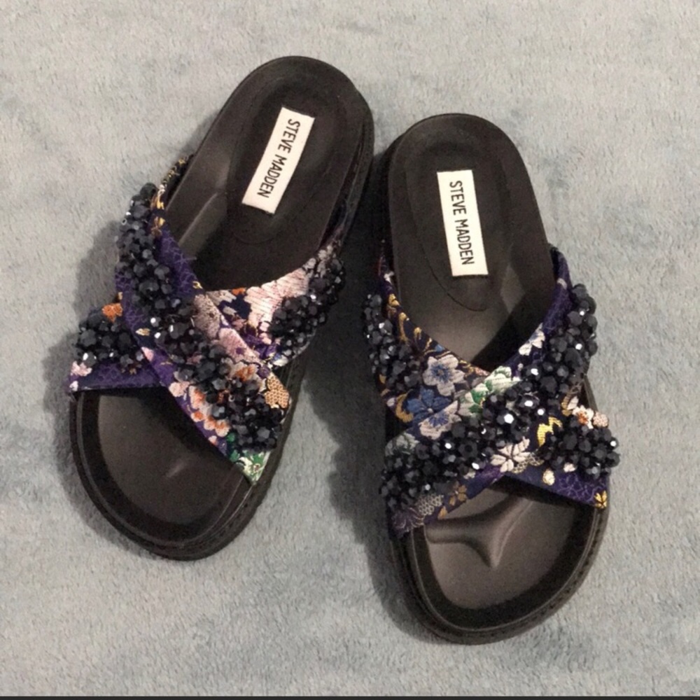 New Steve Madden Sandals